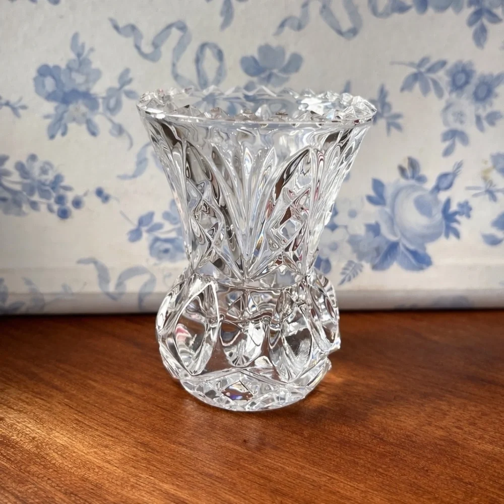 Cut Crystal Bud Vase Starburst Base Sawtooth Rim Toothpick Holder Vtg Cottage 3